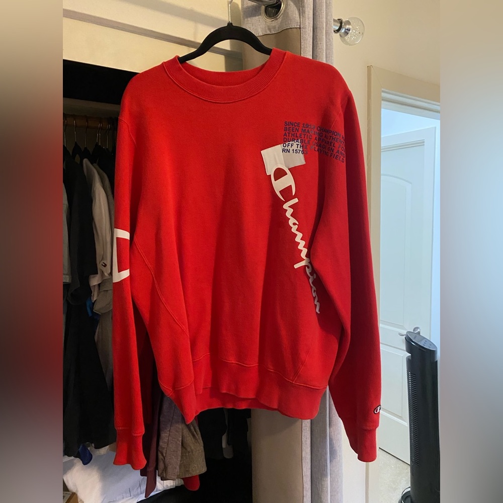 Men’s Large red ‘CHAMPION’ sweater